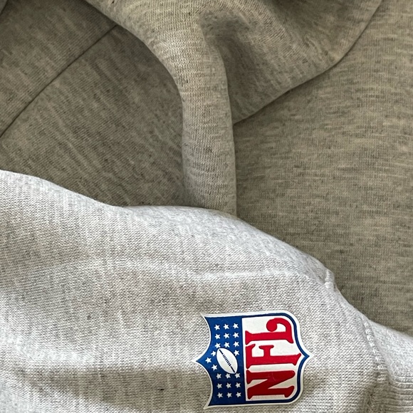 NFL 🏈 Hooded Embroidered Sweatshirt - Picture 11 of 15